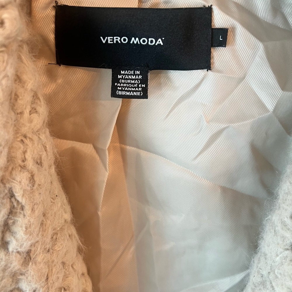 Vero Moda Off-White Teddy Jacket - Picture 4 of 4